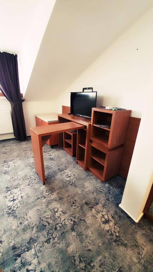 Stay Inn Rediu Valea Lupului  Ngoại thất bức ảnh