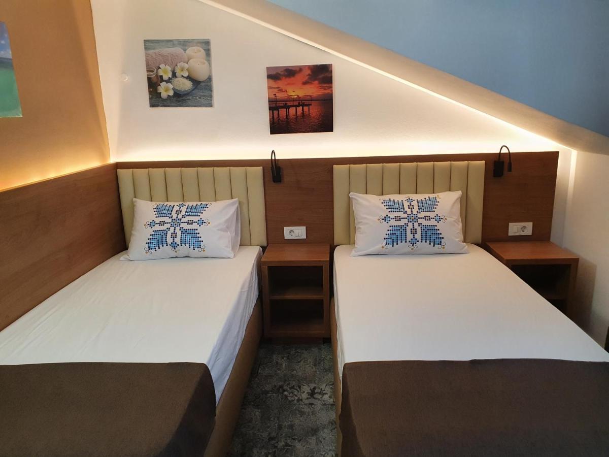Stay Inn Rediu Valea Lupului  Ngoại thất bức ảnh