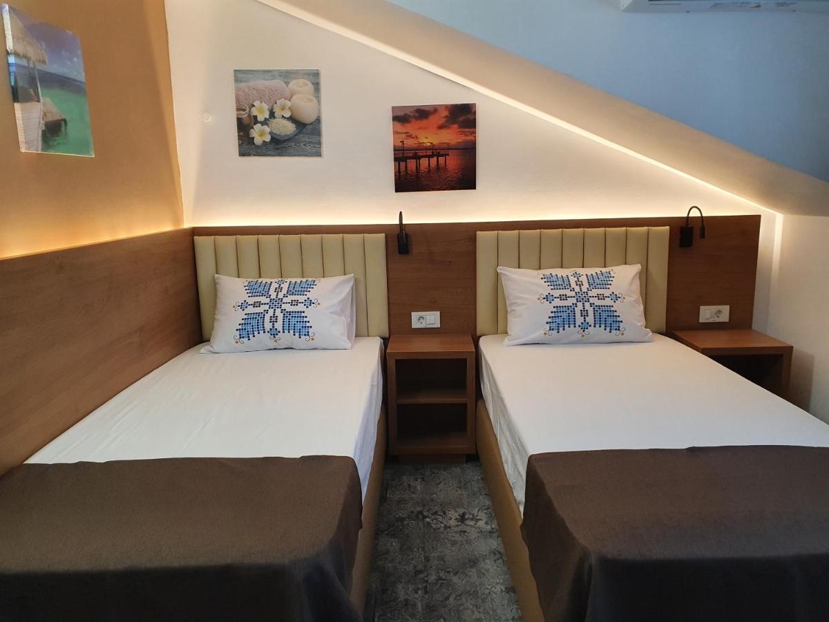 Stay Inn Rediu Valea Lupului  Ngoại thất bức ảnh
