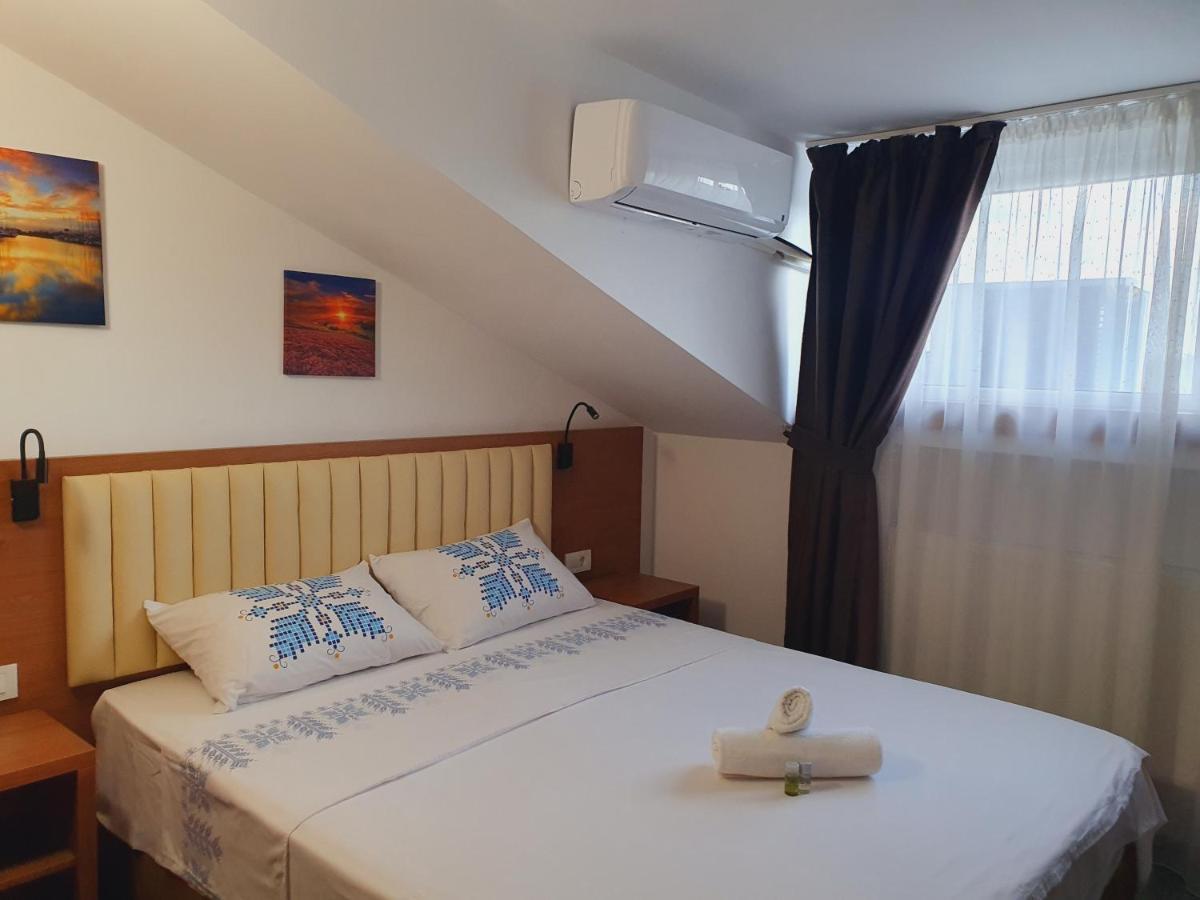 Stay Inn Rediu Valea Lupului  Ngoại thất bức ảnh
