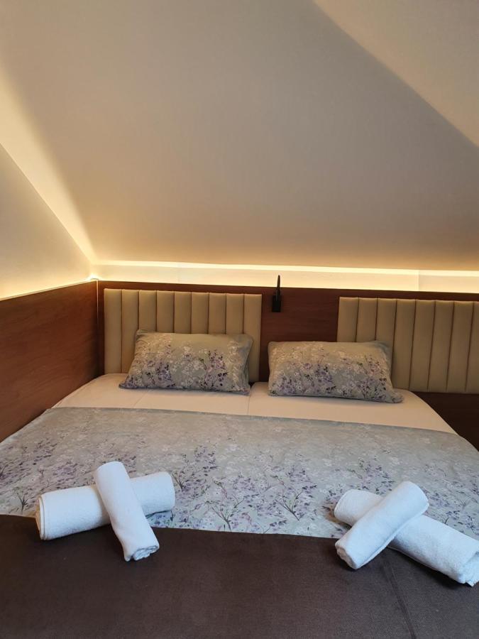 Stay Inn Rediu Valea Lupului  Ngoại thất bức ảnh