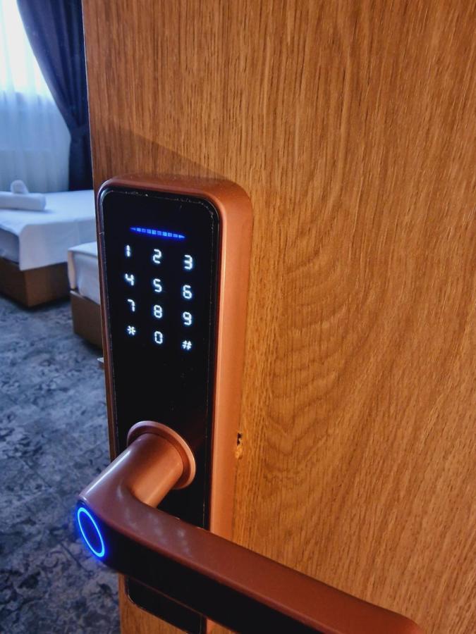 Stay Inn Rediu Valea Lupului  Ngoại thất bức ảnh