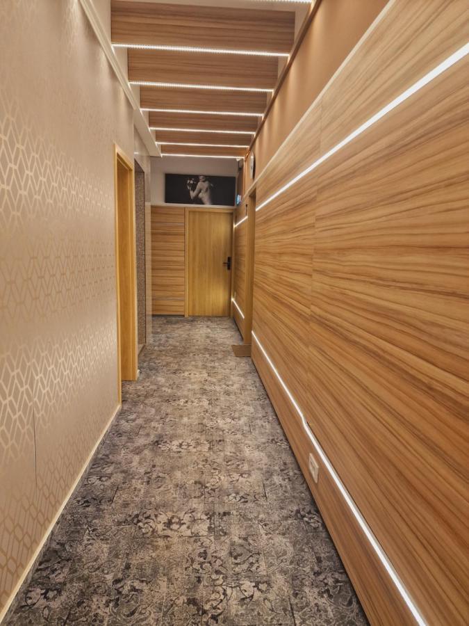 Stay Inn Rediu Valea Lupului  Ngoại thất bức ảnh