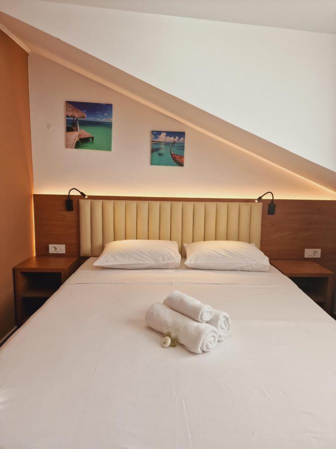 Stay Inn Rediu Valea Lupului  Ngoại thất bức ảnh