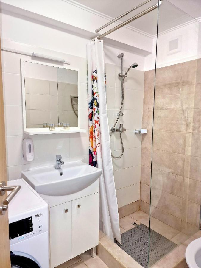 Stay Inn Rediu Valea Lupului  Ngoại thất bức ảnh